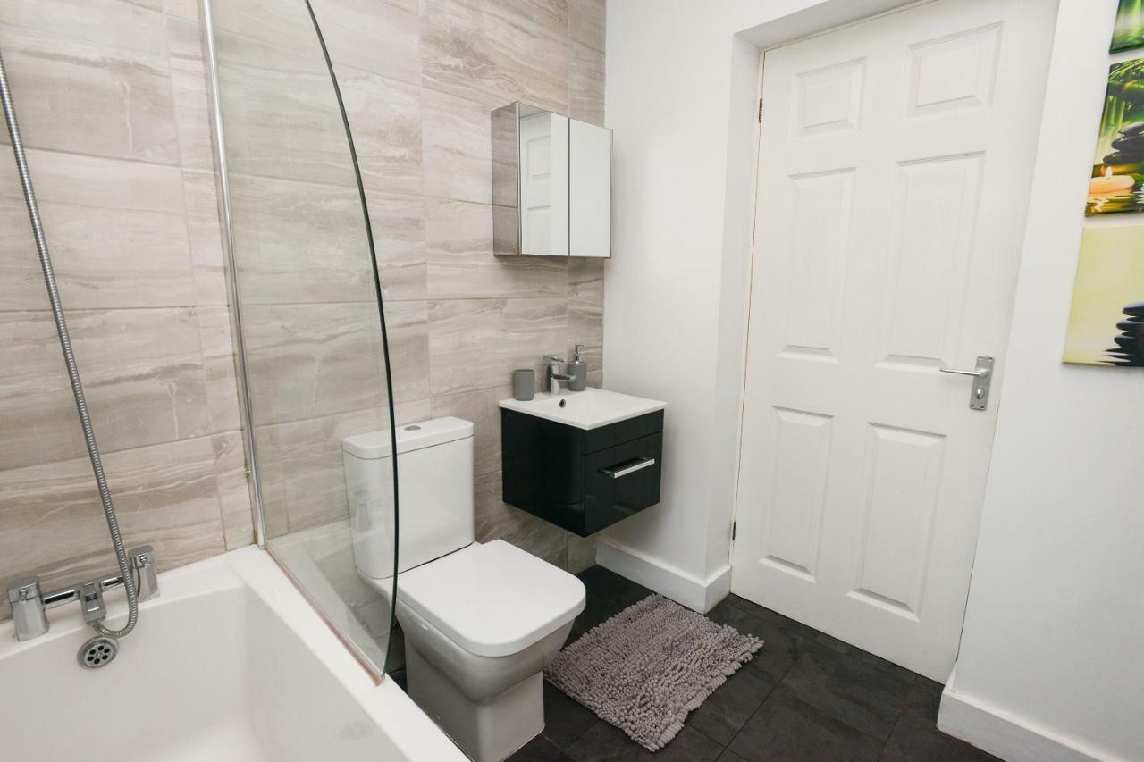 De Luxe Short Stays-beeston House Apartment